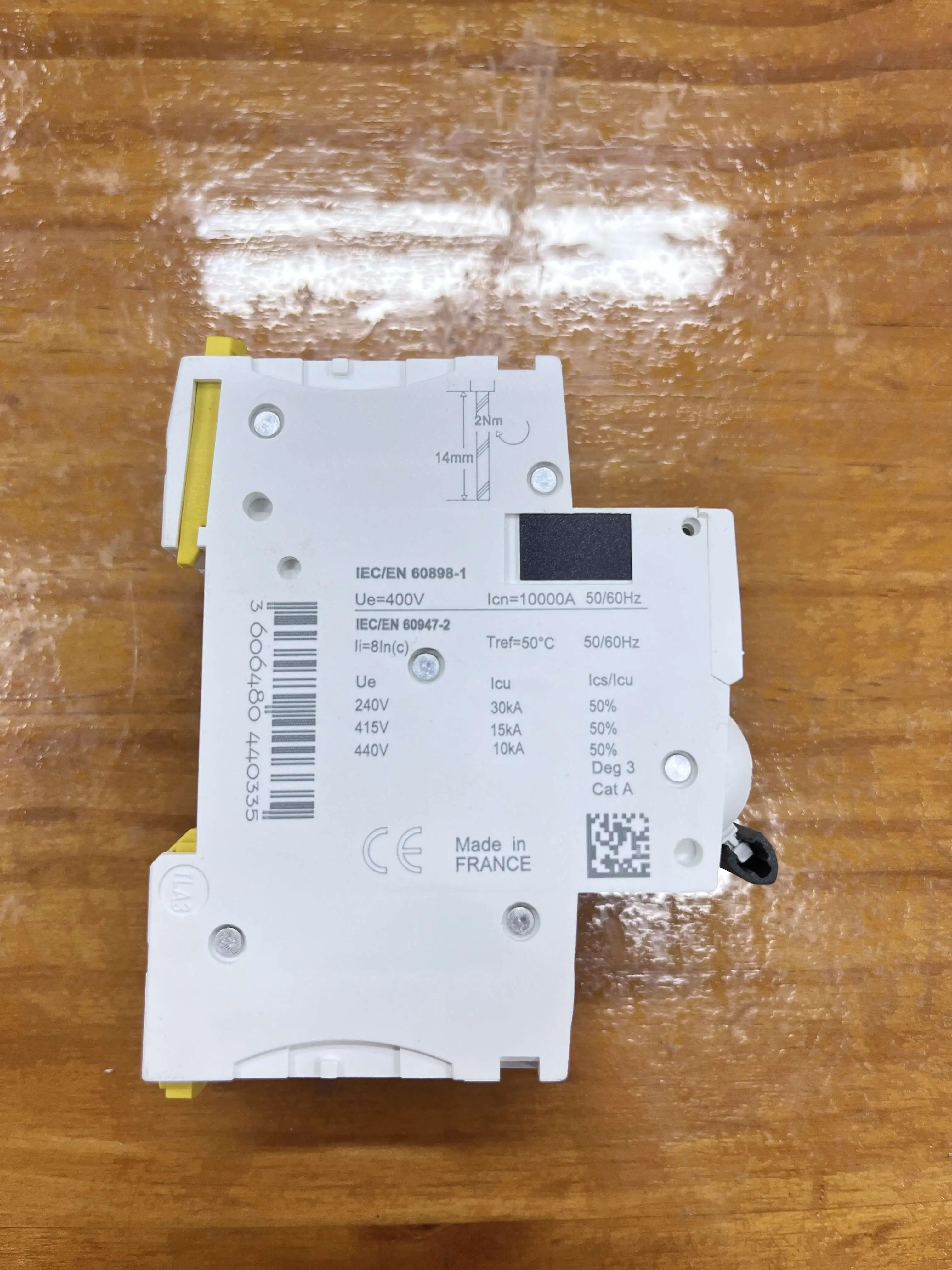 Schneiderr 500v 32a Dc Circuit Breaker Dc Mcb 63a Rated Current 2p 3p