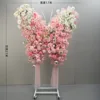 Arrangement floral papillon en mousseline rose - roue pivotante st