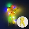 Las orejas de conejo se iluminan en amarillo