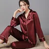 Mujer-rojo vino