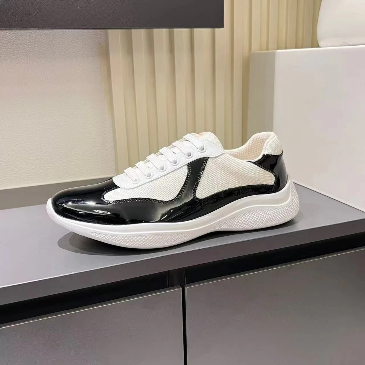 Top Quality Trend Original Walking Style Shoes Luxury Fashion Men's Casual Sneakers
