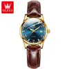 Femme bleu or