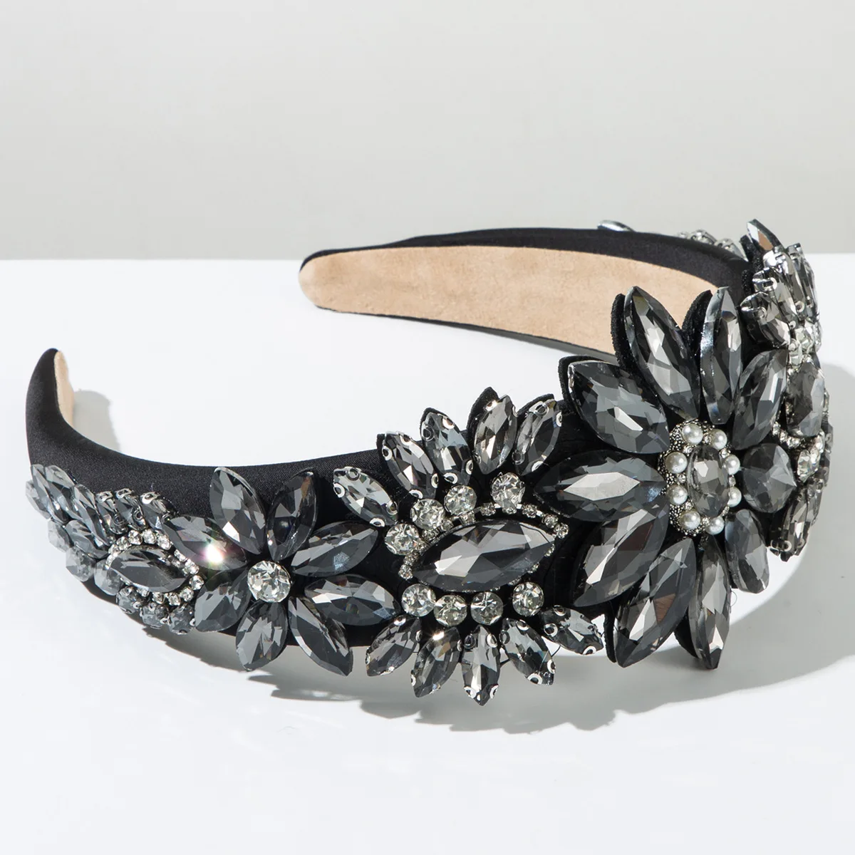 Luxury Baroque Style Shiny Crystal Flower Wide Sponge Headband display picture 1