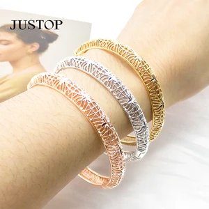Luxury New Brass 18K Gold Plated Clover Hollow Bangles for Women Jewelry Wedding Gifts of Jewelry Wholesale
