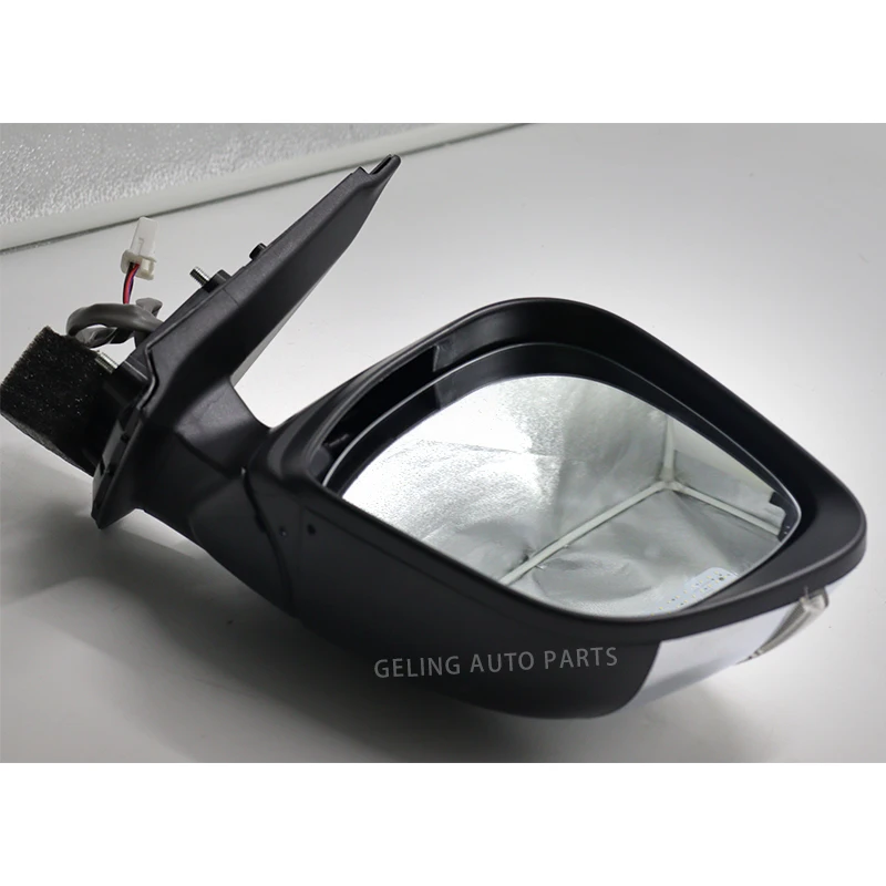 thumbnail image 2 of Dynamic LED Turn Signal Side Mirror Indicator For Nissan Navara NP300 D23 2015-2020 – Amber Lens, Pair 2 of 6