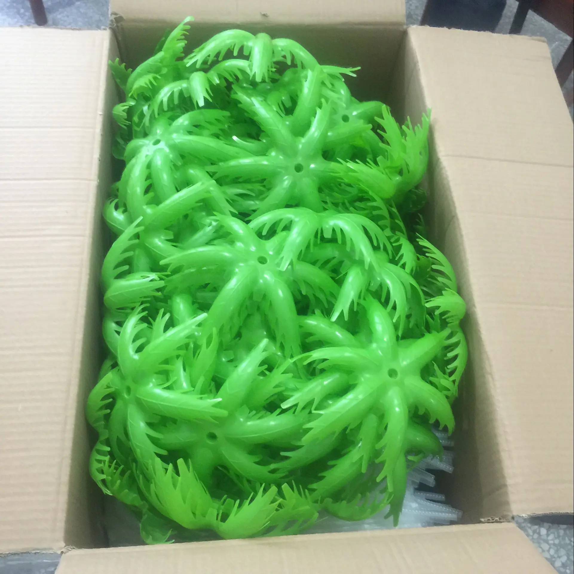 Plastic Palm Tree Slush Yard Glass 15 Oz Yard Sipper Cup With Lid And