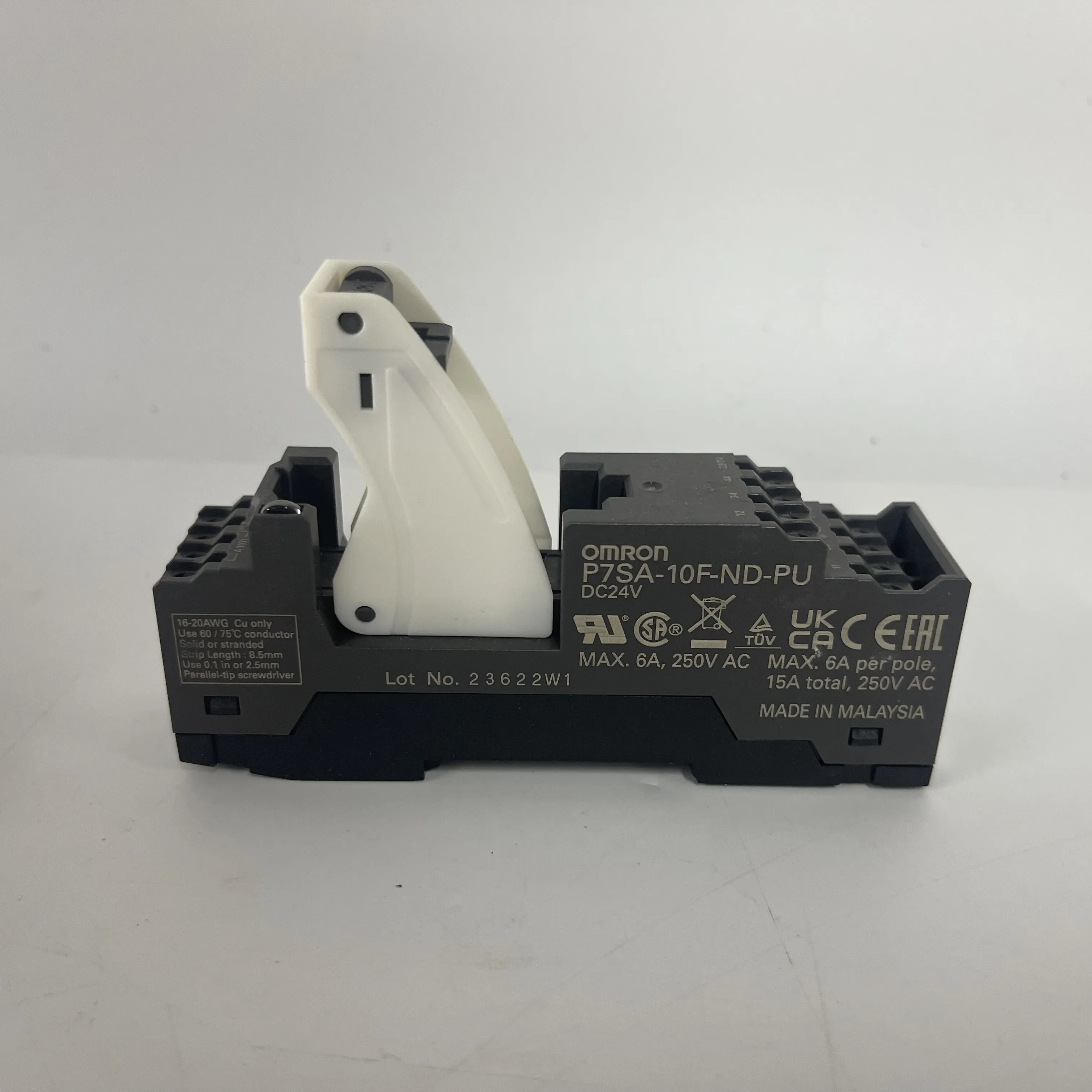 Omron Relay Socket P7SA-10F-ND-PU Omron Relay Socket P7SA-10F-ND-PU