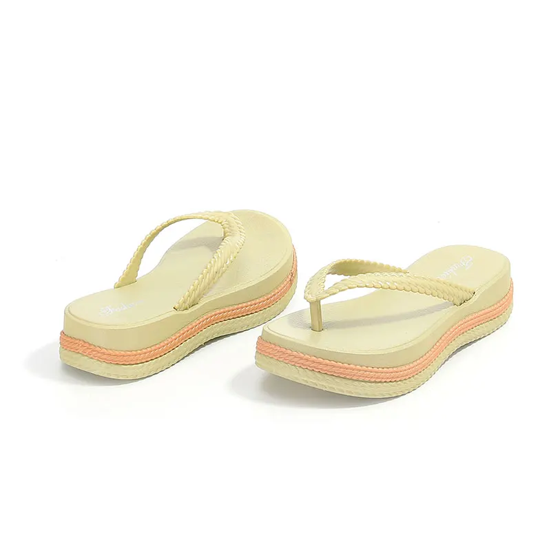 Women's Outdoor Beach Slippers with Anti-Slip Feature