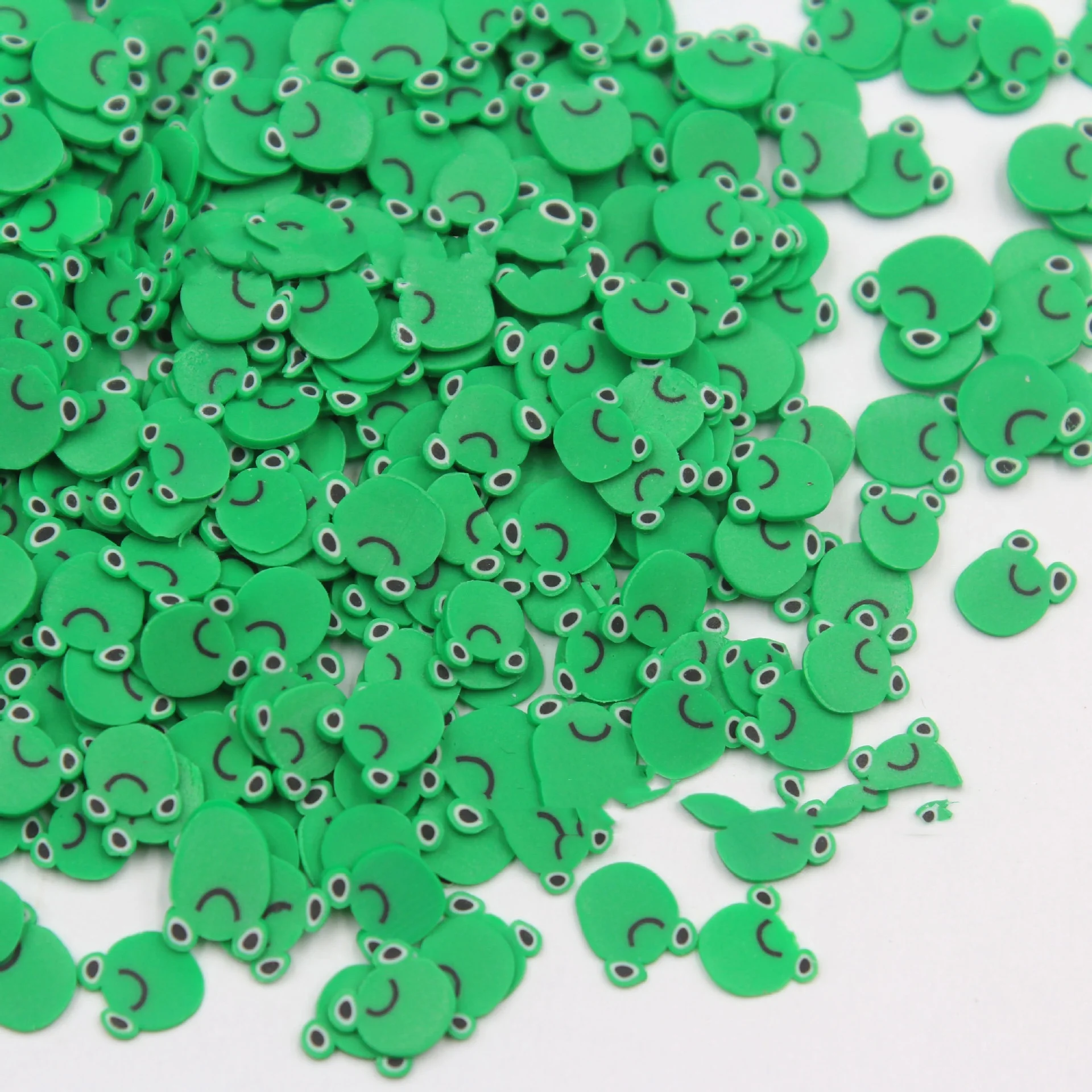 Zpaqi 10g Frog Polymer Clay Slices Green Frog Fimo Slices Sprinkles Polymer Clay Slices for Slime and Nail Art Decoration