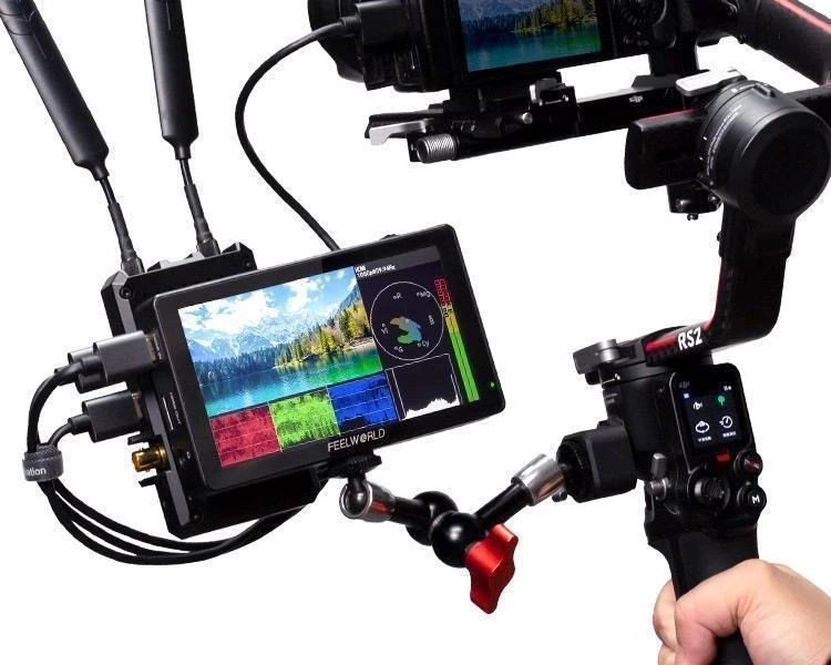 LUT5 FEELWORLD 5.5インチ高輝度3000nit モニター　美品 FEELWORLD LUT5 5.5 Inch 3000nit Touchscreen DSLR Camera