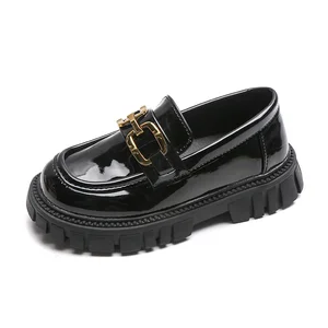Patent Leather Black School Shoes for Boys and Girls Wholesale Loafers for Children Fashion New Styles Walking Kids Dress Shoes