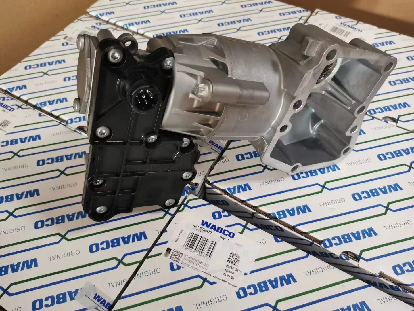 Shift Cylinder 4213500880 for Mercedes-Benz Heavy Duty