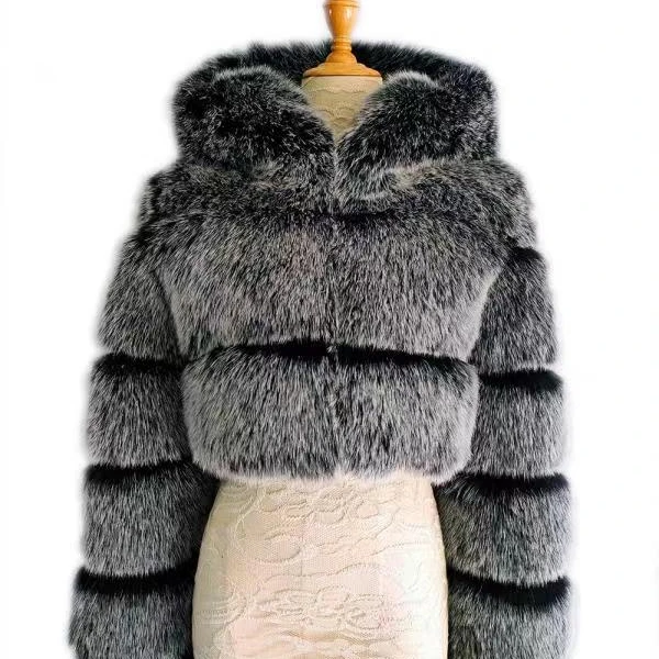 Wholesale Custom Winter Women'S Fur Coats Women's Faux Fur Coats Raccoon Fur Colored Women'S Short Hooded Short Jacket Coats