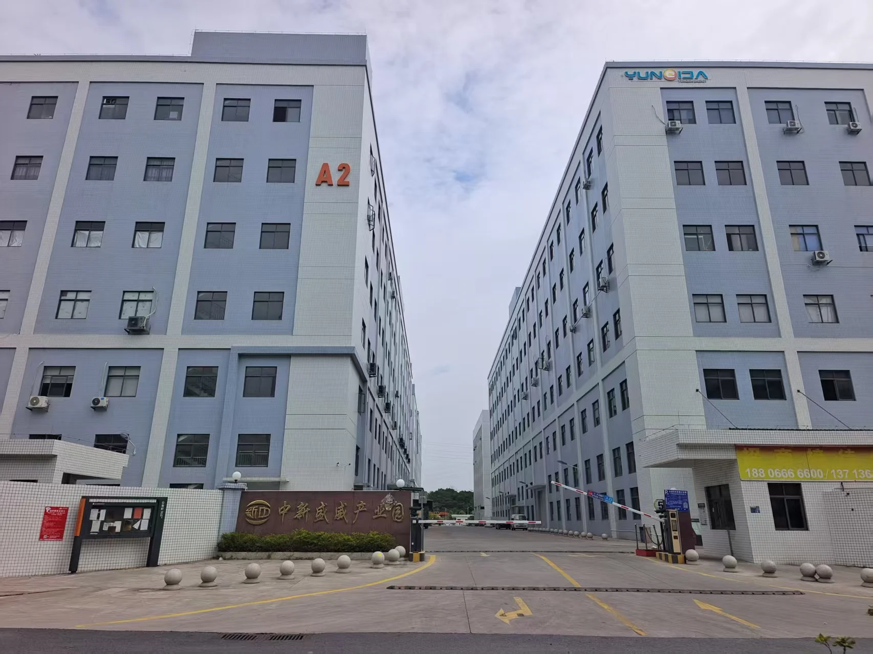 Guangzhou Baosen Solid Wood Furniture Co., LTD