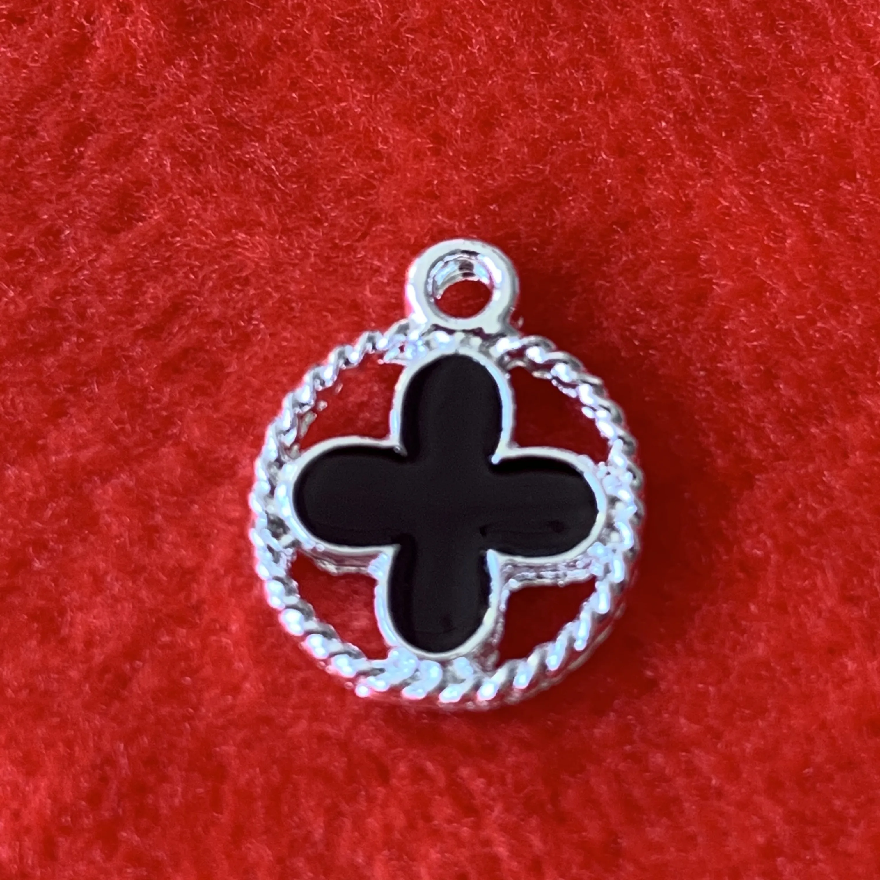 MISSLUV New Arrival Color Enamel Hollow Clover Grass Charms for DIY Bracelet Jewelry Making Small Tiny Filigree Clover Charms