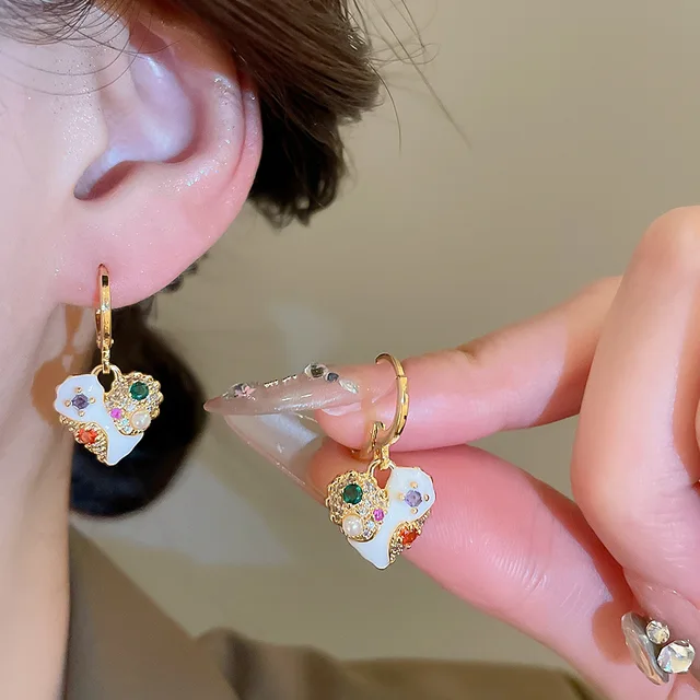 Copper 18K Genuine Gold Electroplated European and American Pearl Heart Light Luxury High-end Wholesale Stud Earrings for Women