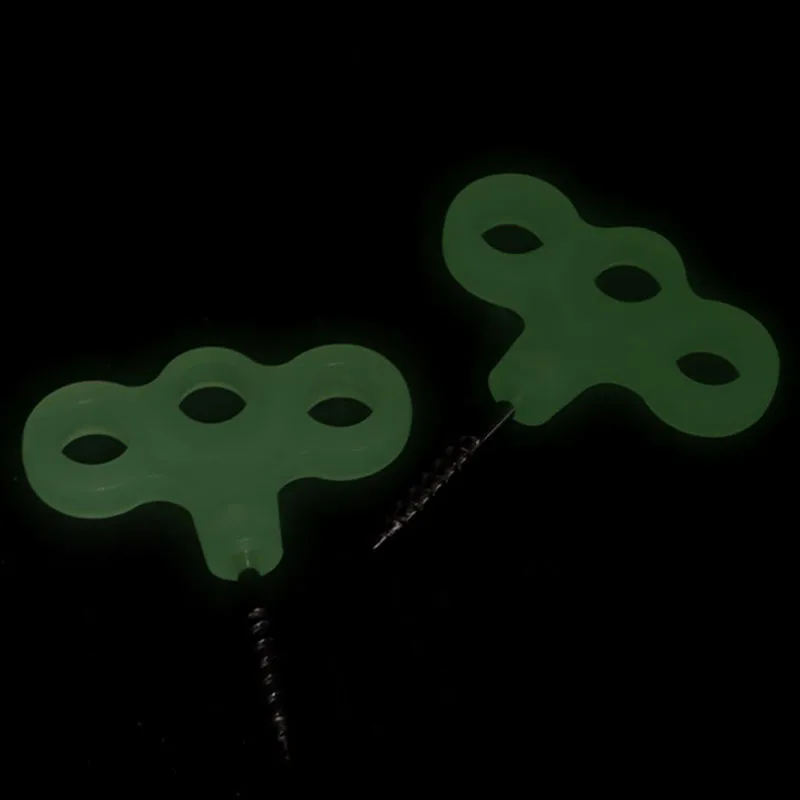 Events Wedding Party Pole and Metal Tent Pegs With Glowing in the Dark Screw Ground Pegs Plastic Tents