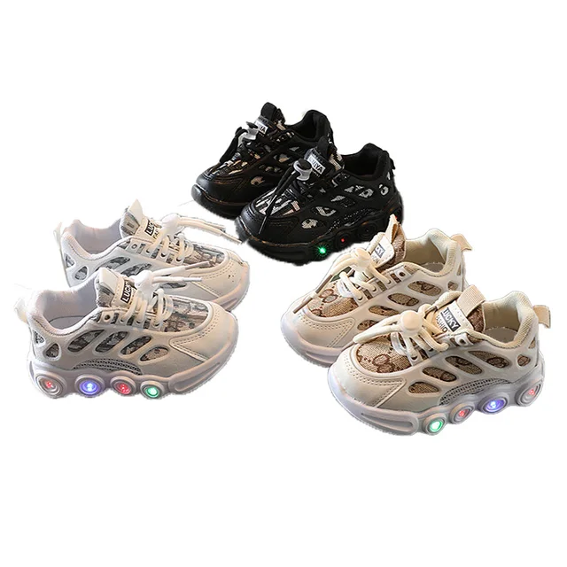 Glowing baby shoes 1-3 years old boys and girls daddy shoes manufacturer ready stock wholesale spring and autumn shoes