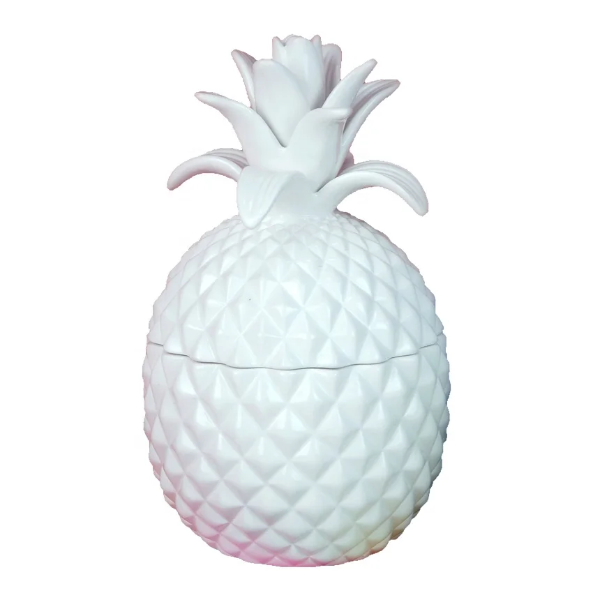 Wholesale artificial gold and silver resin pineapple home decor supplier