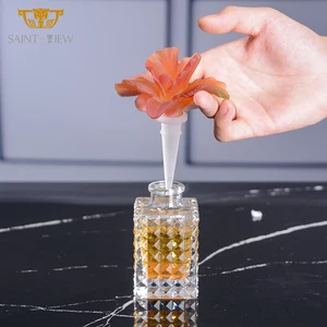 Crystal Art Glass Luxury Flower Shaped Square Perfume Bottle Wedding Giveaway Gift