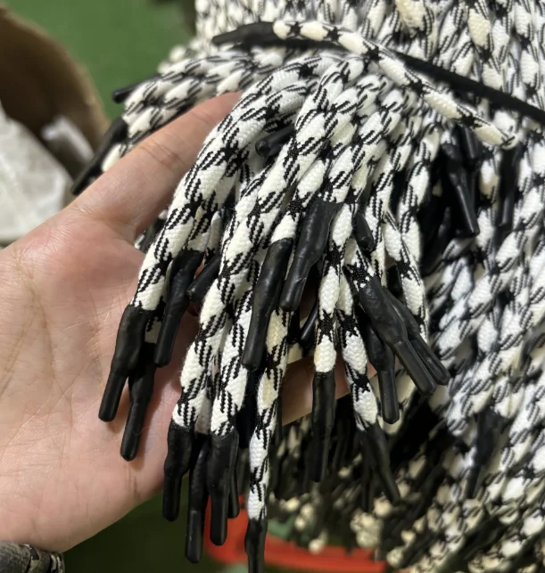100% Polyester Draw Cords with Silicone End for Hoodies Bags Garments & Home Textiles Colorful Coated Finish