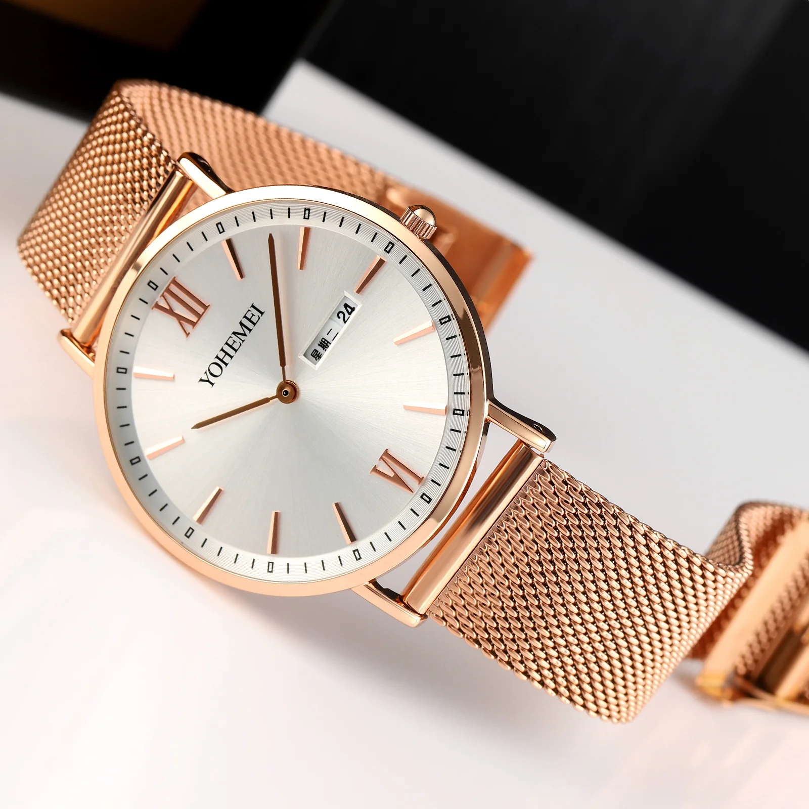 Trendy New Fashion Watch Precision Quartz Movement Wholesale Casual Unisex  Luxury Quartz Watch Featuring a Sleek Design