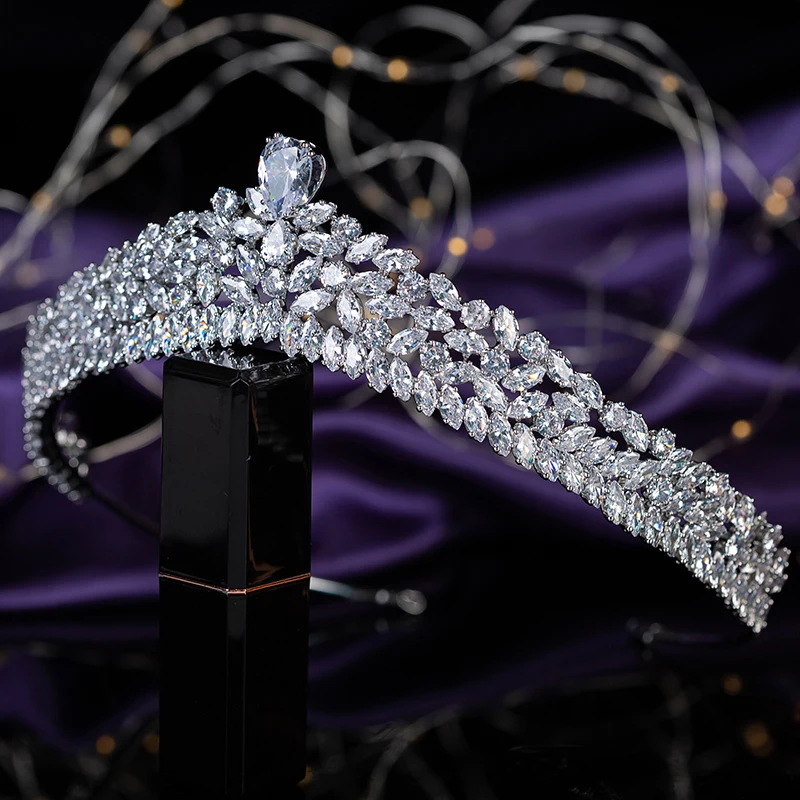 Циркон с фианитами