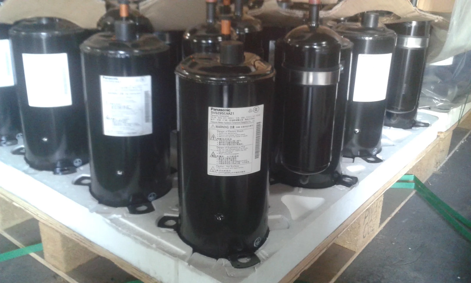 Panasonic Rotary Compressors - Reliable R22 Solutions