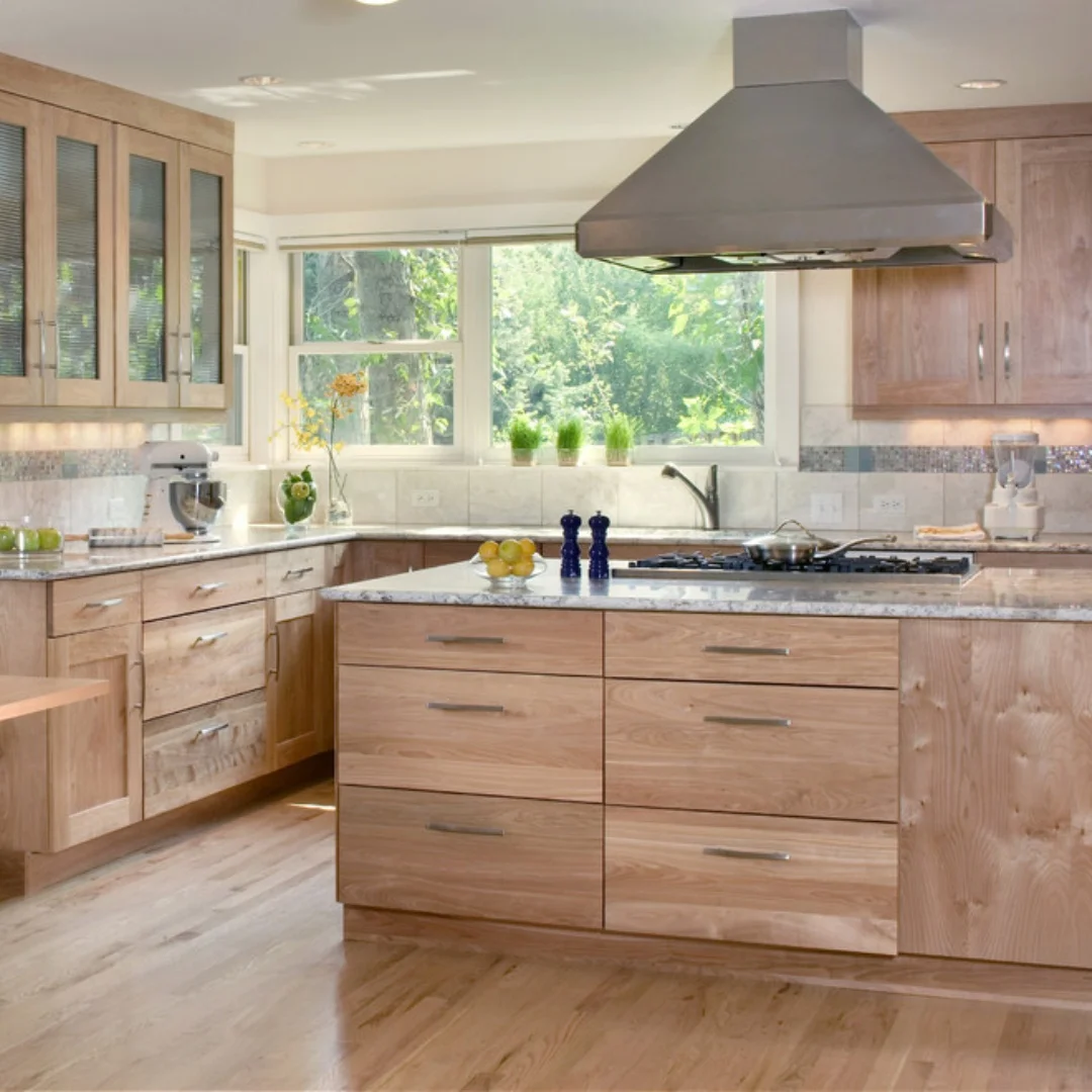 CBMmart Factory Direct Free Design Customized Lacquer Kitchen Pantry Furniture Classic Cherry Wood Solid Wood Kitchen Cabinets
