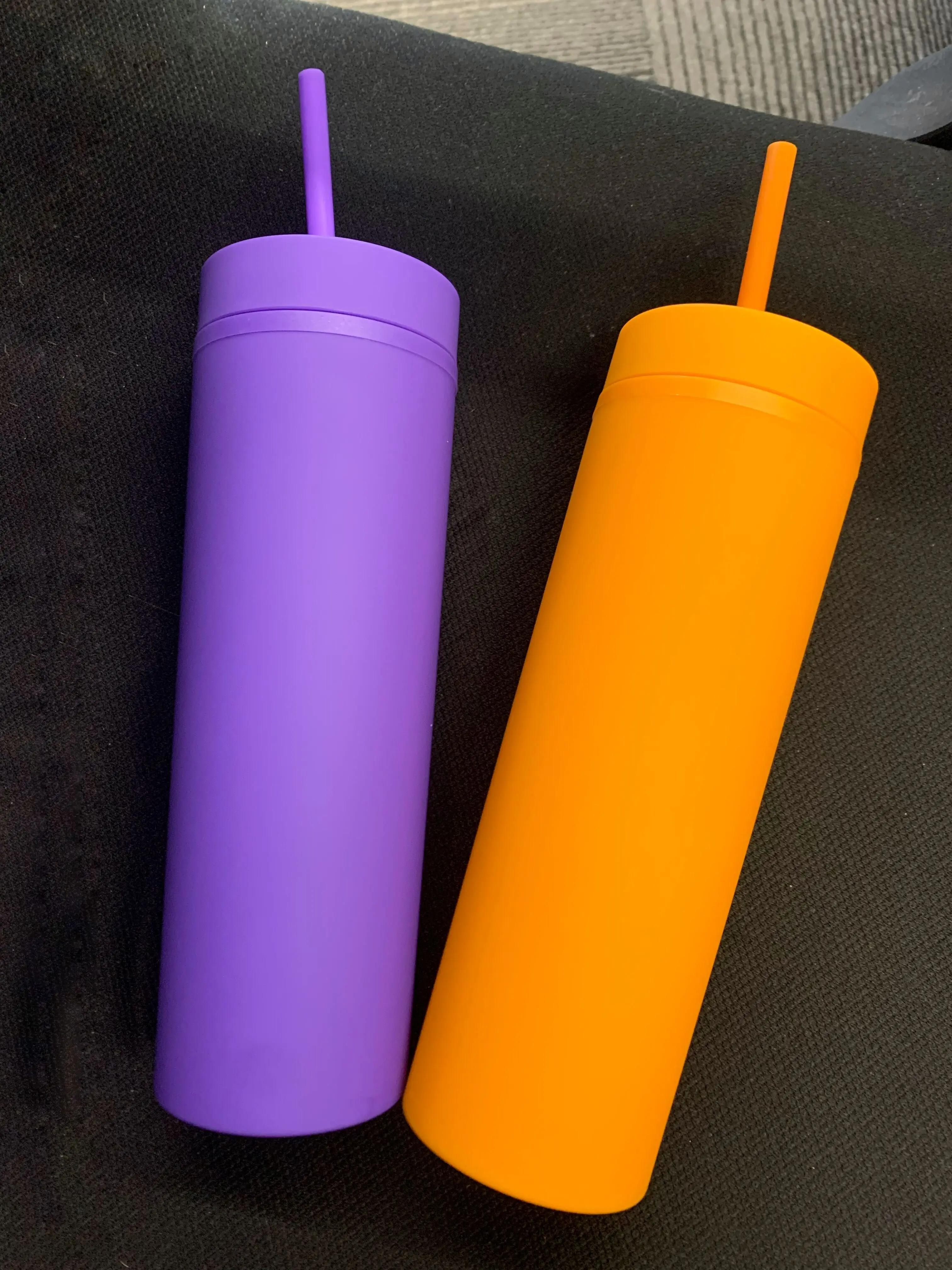 New Style Wholesale 16oz Colorful Matte Rubber Paint Acrylic Tumblers Skinny Plastic Tumbler