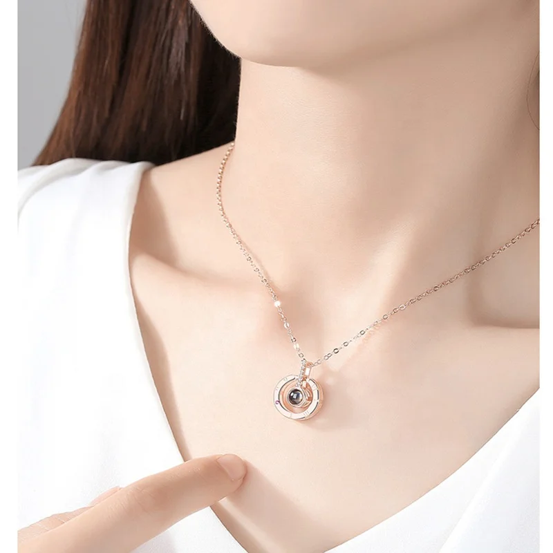 Collana Con Ciondolo Proiettore I Love You In 100 Lingue, Regalo San Valentino, Argento