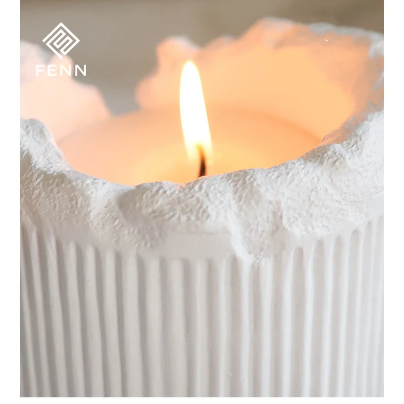 European Scandinavian Artistic Luxury Frosted Matte White Scented Candle Vessel Jars Engraving Creative Fancy Scented Candle Jar