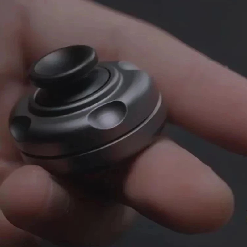 Pop Coin Push Card Distracting Weighted Fidget Spinners Metal EDC Decompression Fingertip Gyro Toy for Stress Relief