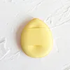 Pu doigt jaune pâle