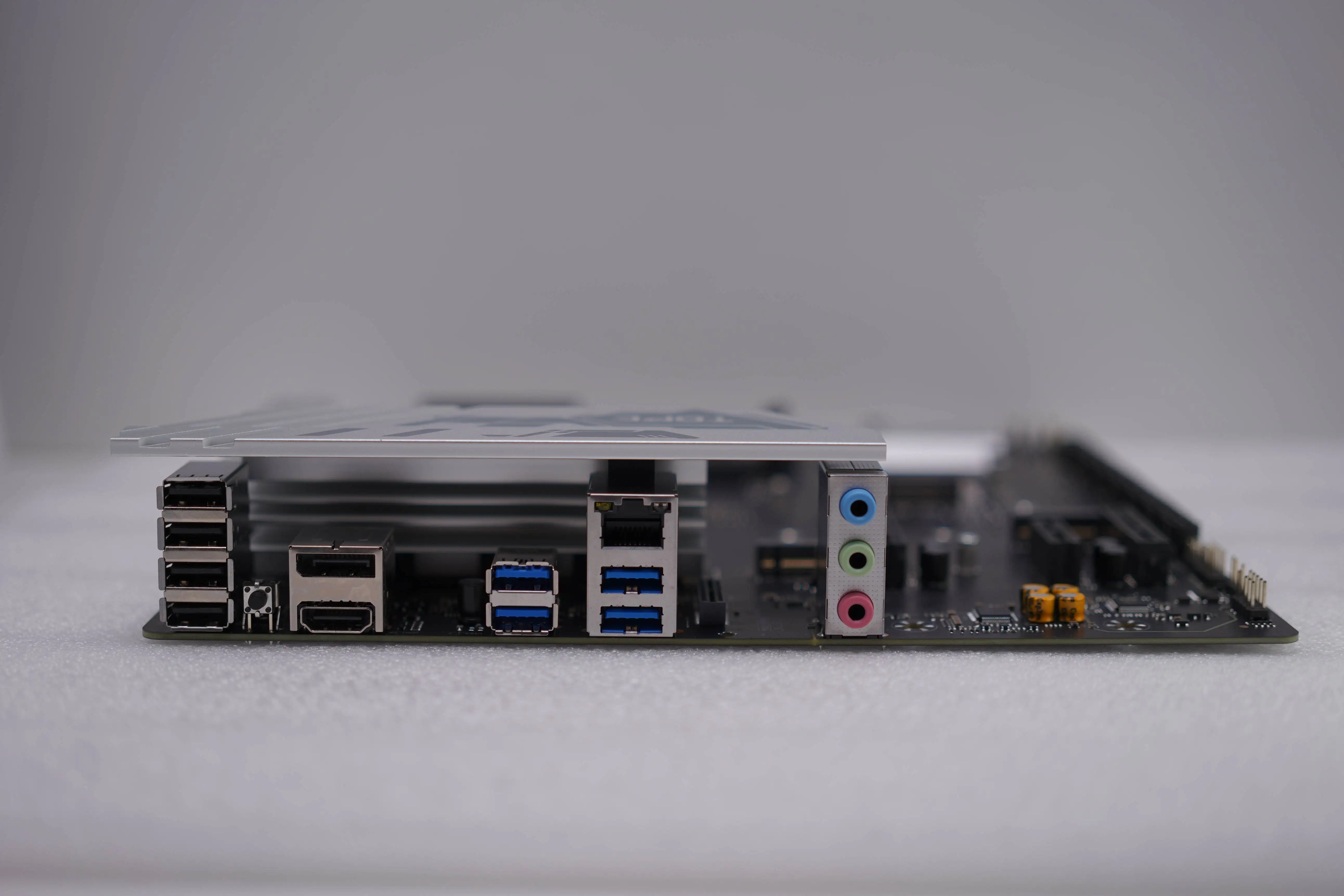 Wholesale TOPC I9-13980HX 24-Core 32-Thread DDR4 Home Business