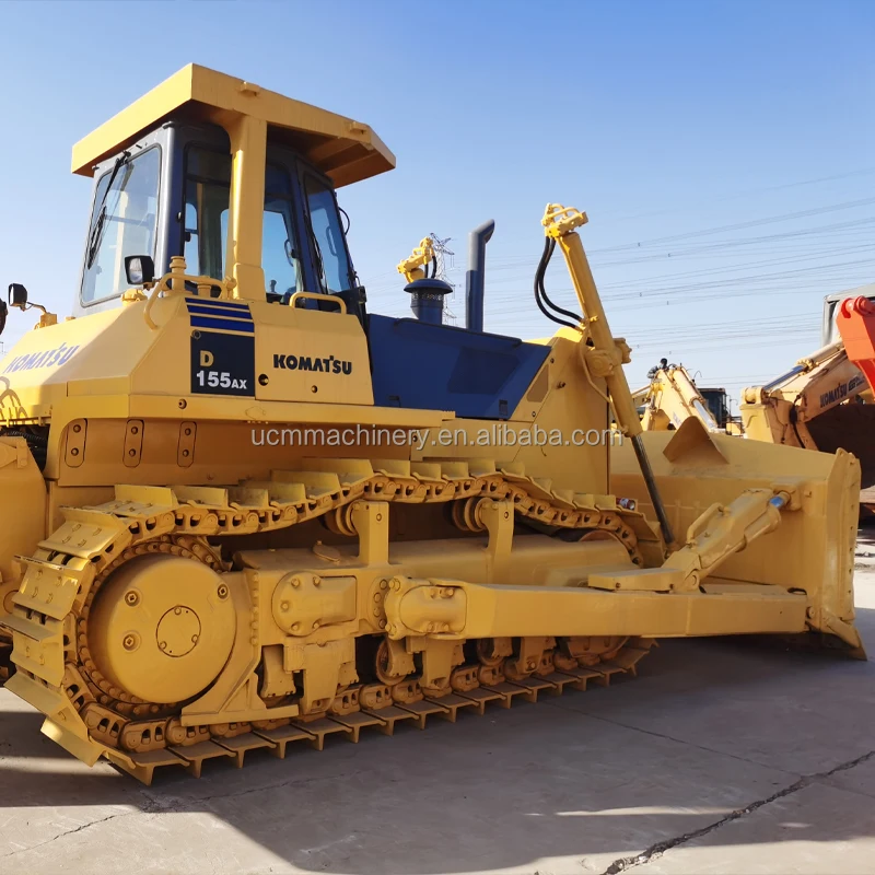 Japan KOMATSU D155AX Dozer Bulldozer in Asia - 2.4m³ Capacity