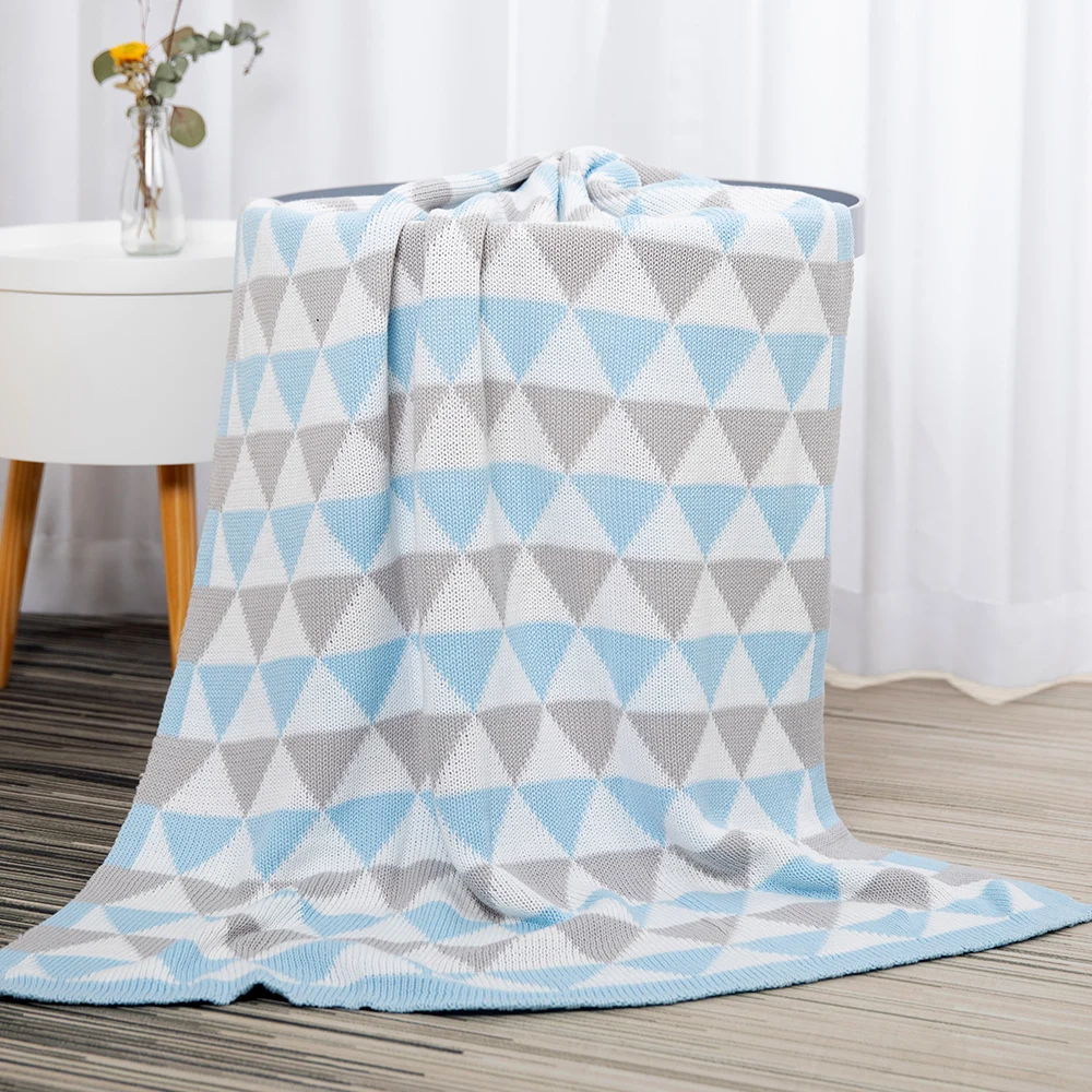 Knitted Nap blanket triangle pattern Double-sided availability Fashion Soft Breathable  Baby or adult blanket manufacture