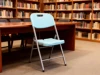 Sedia pieghevole in plastica blu