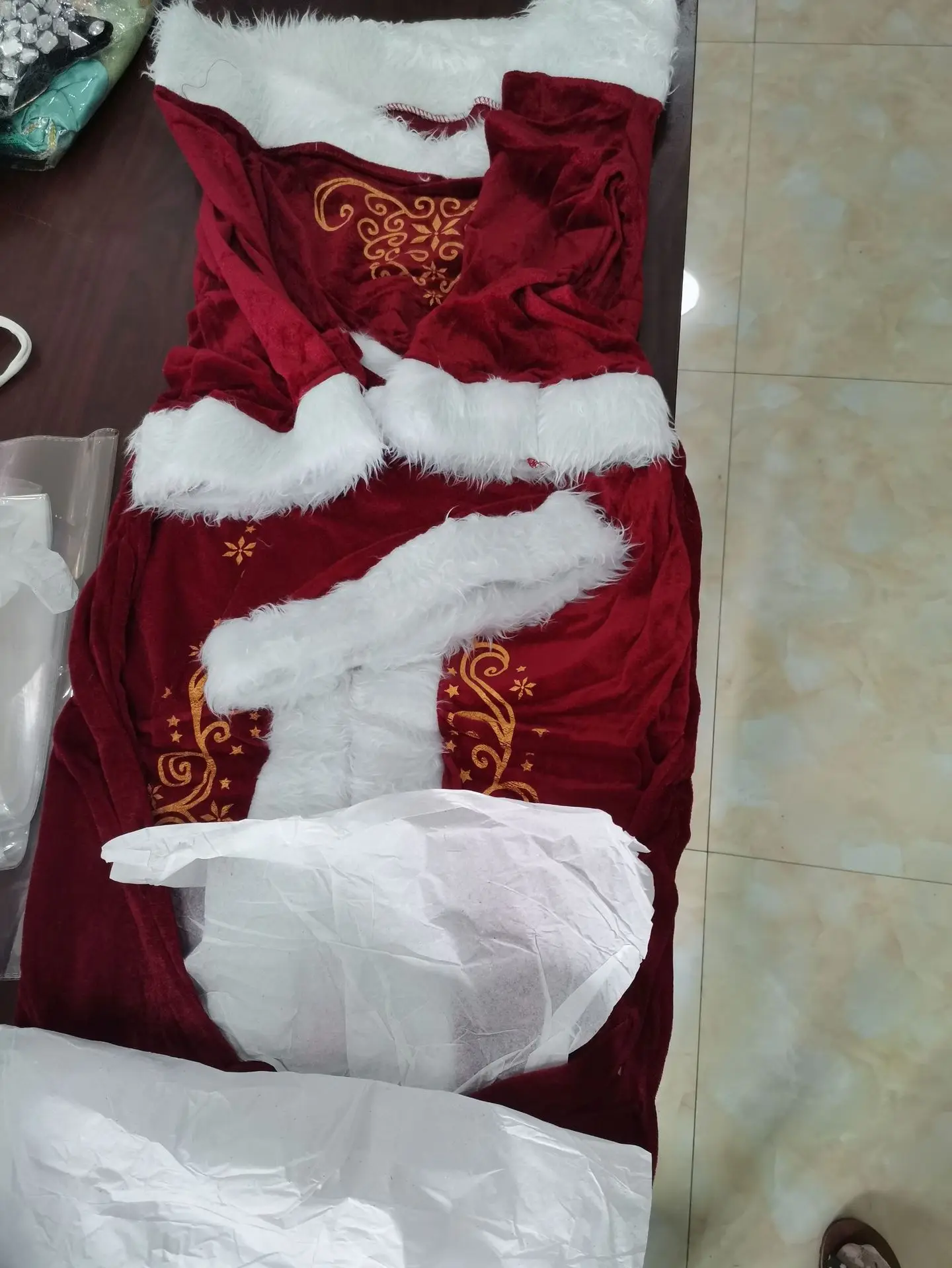 Elegant Sexy Santa Claus Cape Fancy Christmas Costume Mascot T-Joy Cloth  Customizable Sizes Factory Wholesale