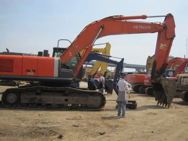 Hitachi 36 Ton Excavator - Reliable Power for Construction