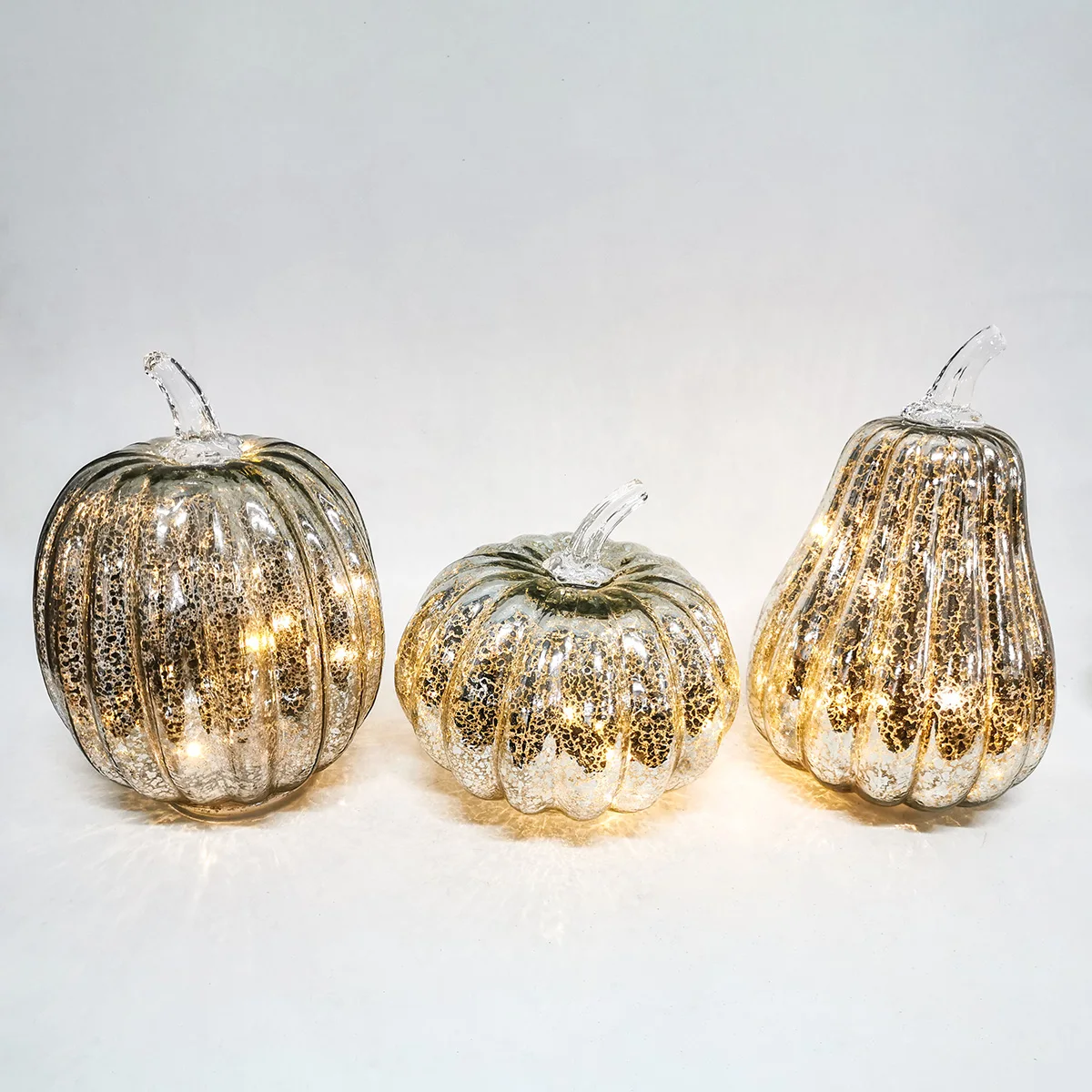 Led light up clear yellow hand blown glass Halloween pumpkin ornament decor for sale supplier