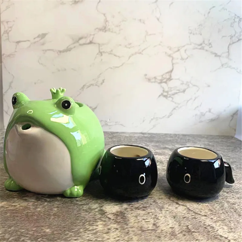 Drop Shipping Cute Green Ceramic Picnic Chinese Tea Pot Set Beautiful Frog Tea Pot Set  of Tea Cup and Pot for Child Friend Gift
