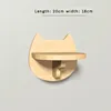 Plateforme de saut pour chat avec motif de visage de chat.