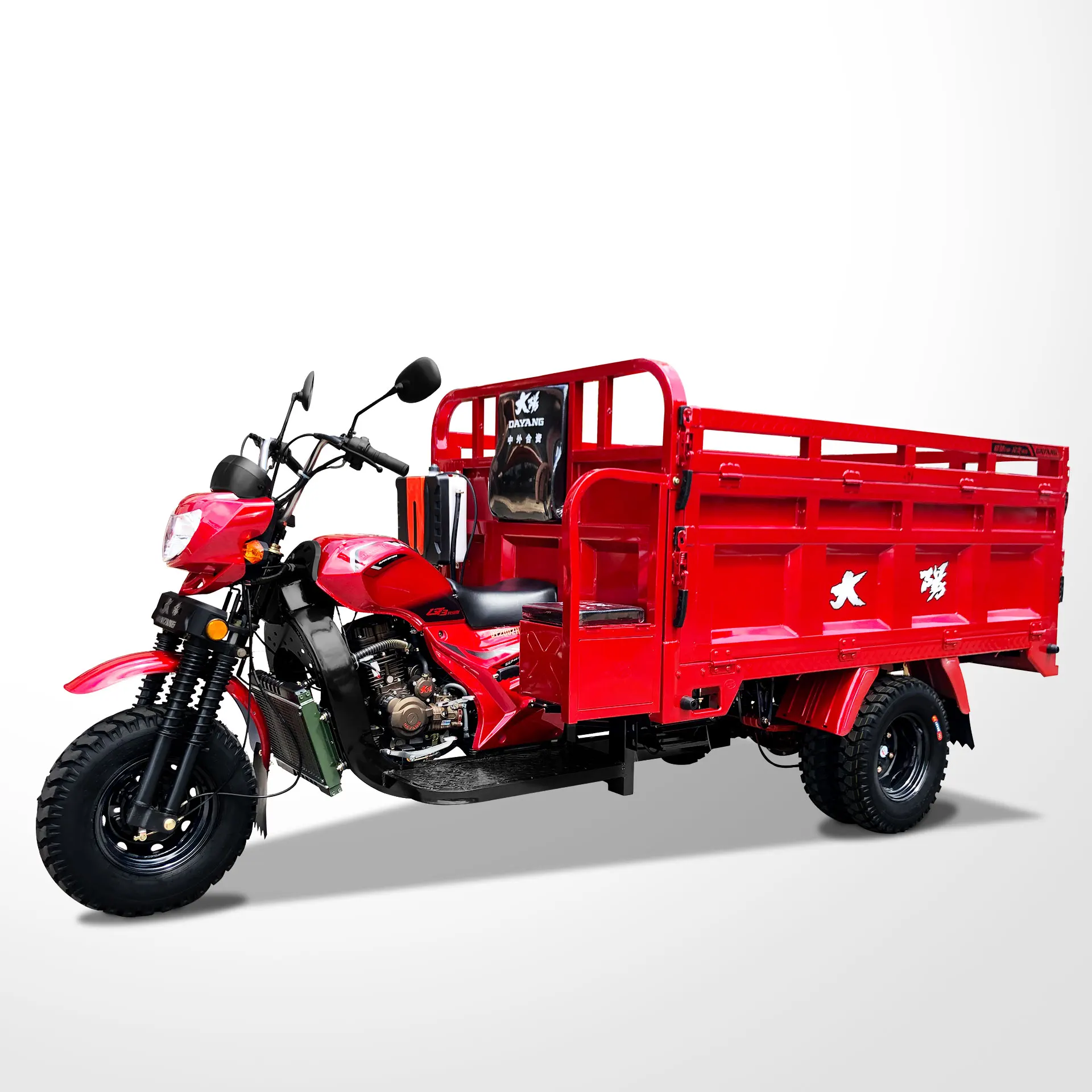 Popular Model 200cc Heavy Loading Three Wheel  Cargo Tricycles China Max Red Body Power Engine Water Cooled Brake CCC Origin
