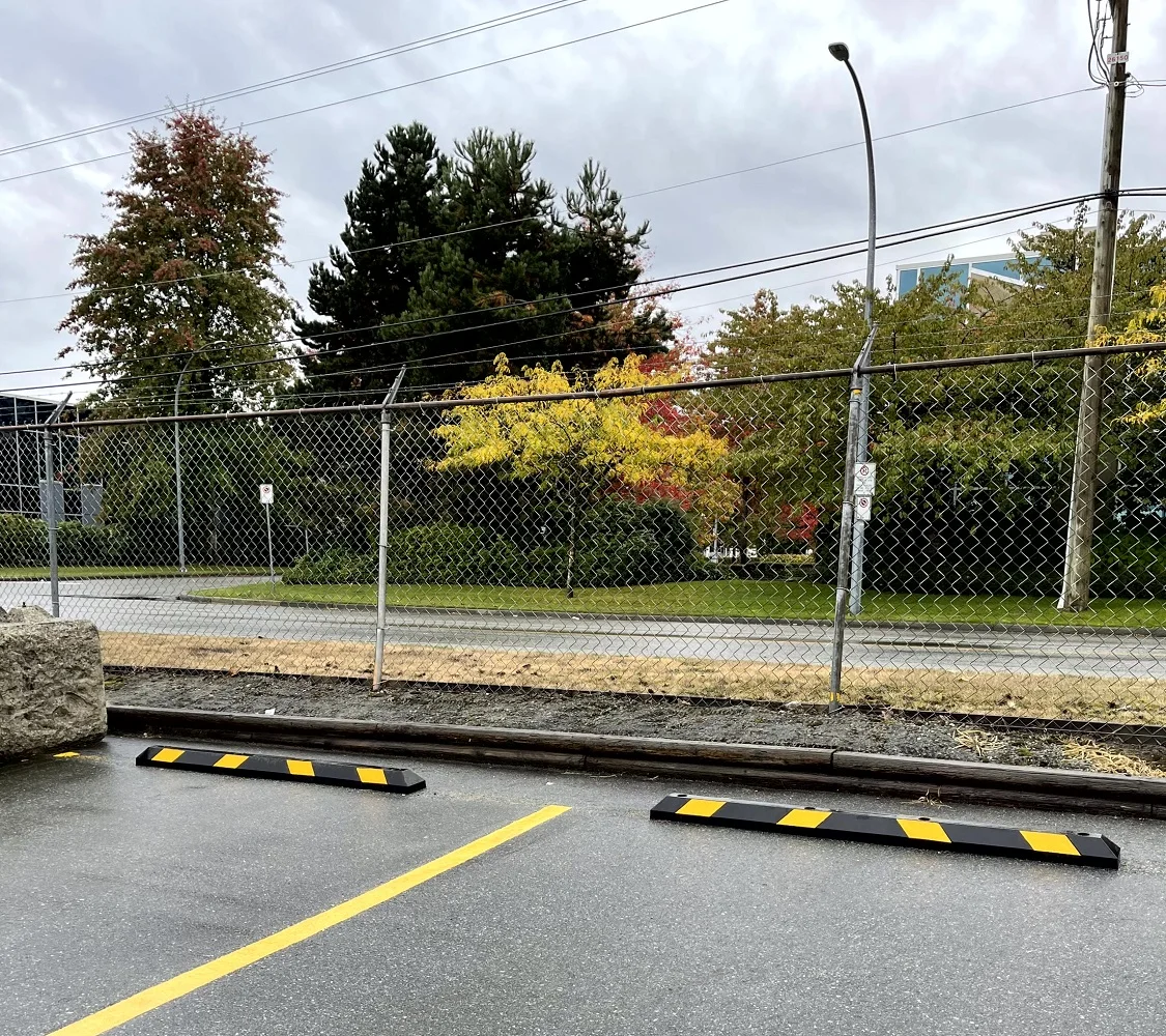 Heavy Duty Rubber Curb Parking Curb Car Parking Stop for Garage and Driveway details