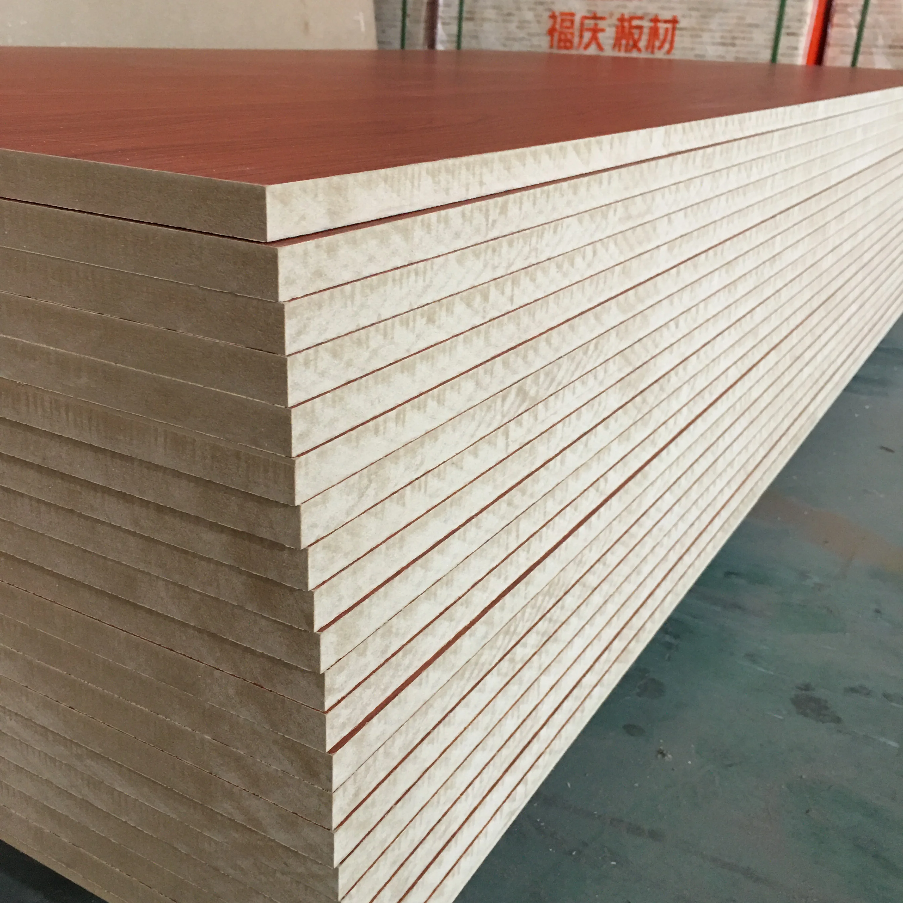 FSC Red Colour Wood Grain Medium Density Fiber Board HDF / UV / Melamine Faced MDF for Interior Decoration