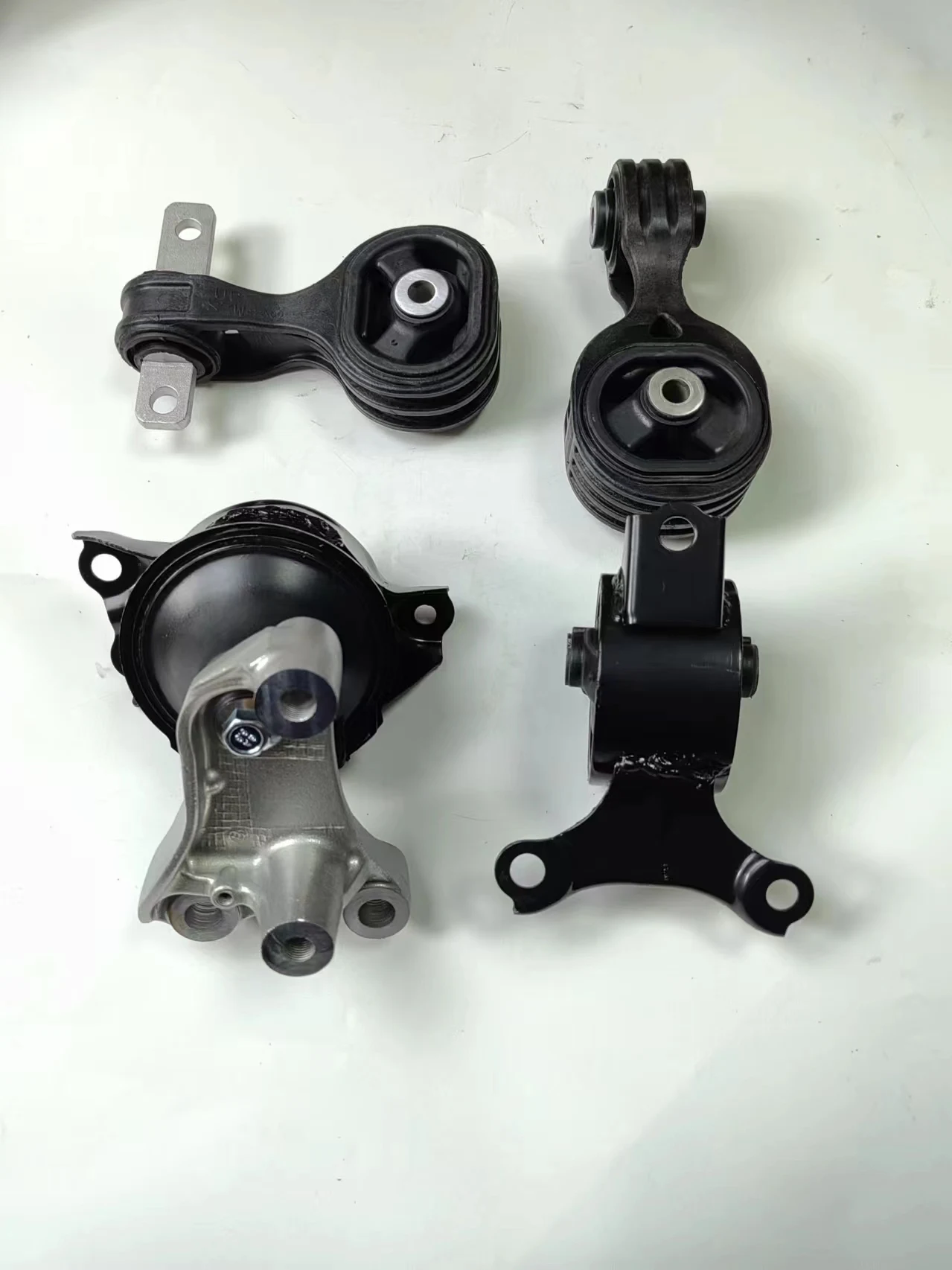 ホンダ ステップワゴン RK1 RK5用 フロントエンジンマウント JJQ OEM