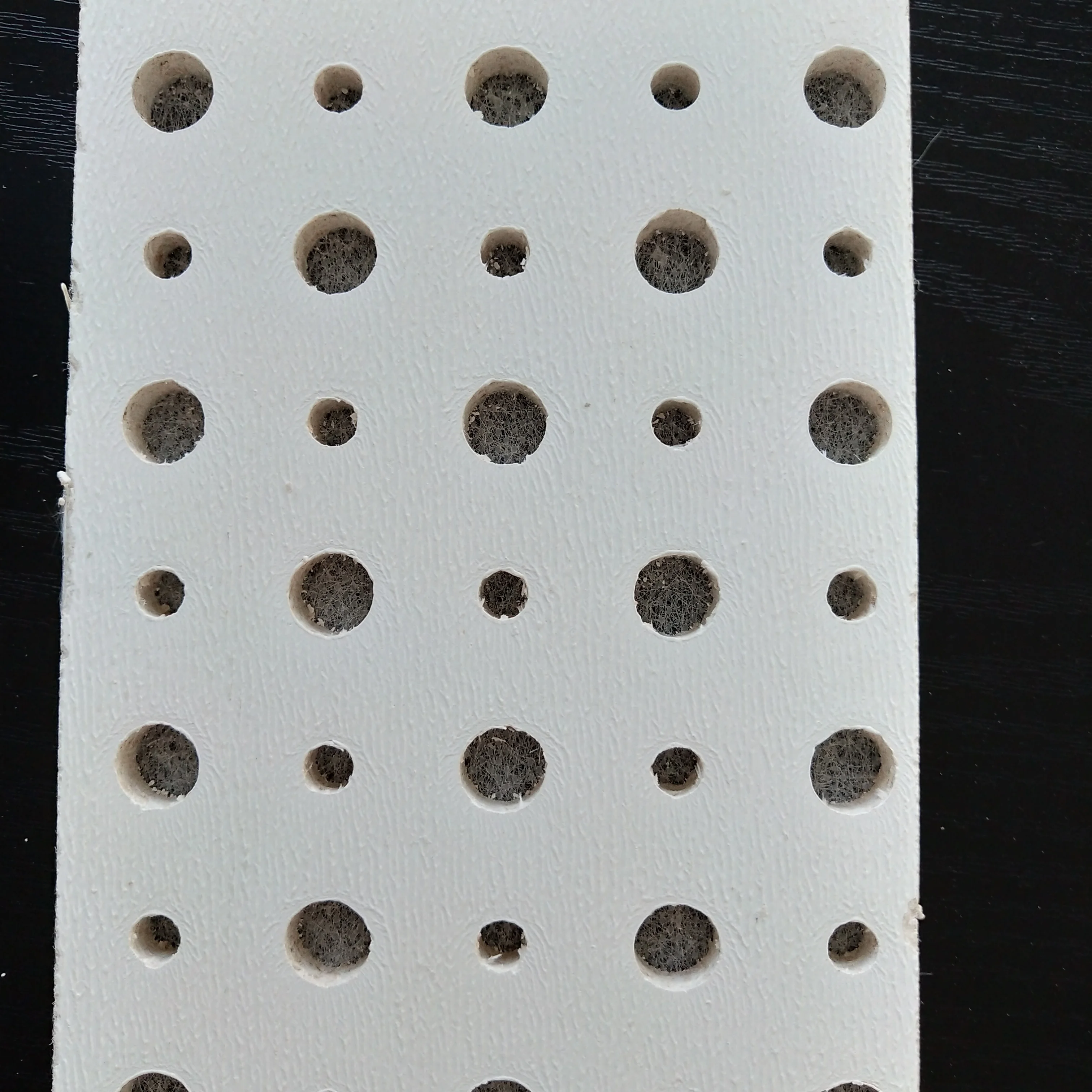 Automatic Gypsum Board Perforated Machinery Gypsum Ceiling Tile Gypsum Board Punching Machine Drilling Machine