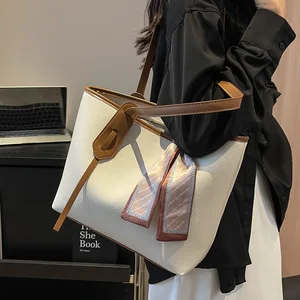 2023 New Pu Women Fashion Handbags Lychee Pattern Wholesale Women Handbags Large Capacity Tote Designer Shoulder Bags