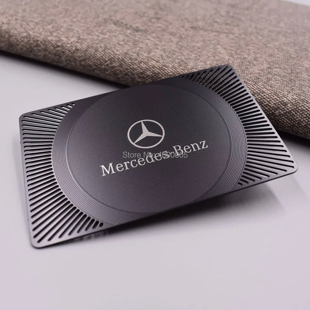 black-metal-NFC-metal-card.jpg